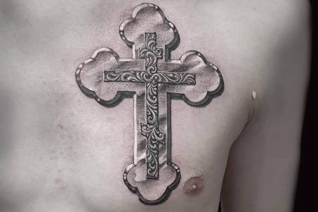 1614216966_15-p-tatu-krestik-na-grudi-15.jpg