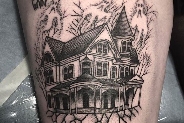 2c33194facd234831496dfa96f0a79a1--websites-for-artists-haunted-house-tattoo.jpg
