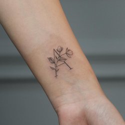 Тату с буквами