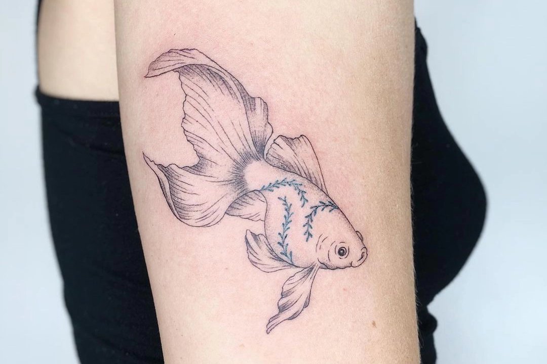 Фото-тату-золотая-рыбка-07122021-№624-goldfish-tattoo-tattoo-photo.ru_.webp