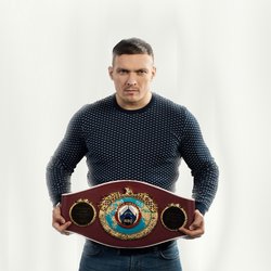 Александр Усик