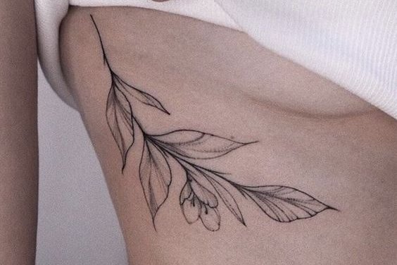 ТАТУ НА РЕБРАХ (6)