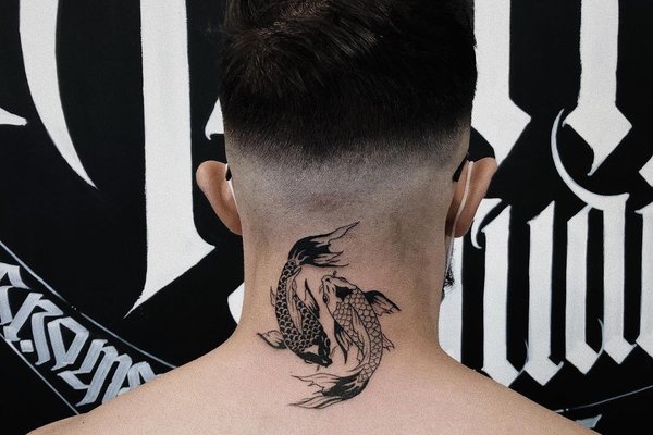 Тату на шее 014