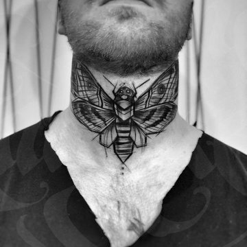 Тату на шее 046