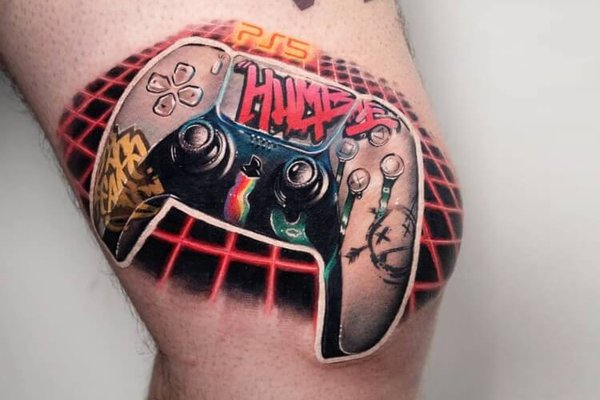 artist--dani-ginzburg--play-gamepad-tattoo_21088063200.jpg