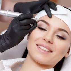 Татуаж бровей