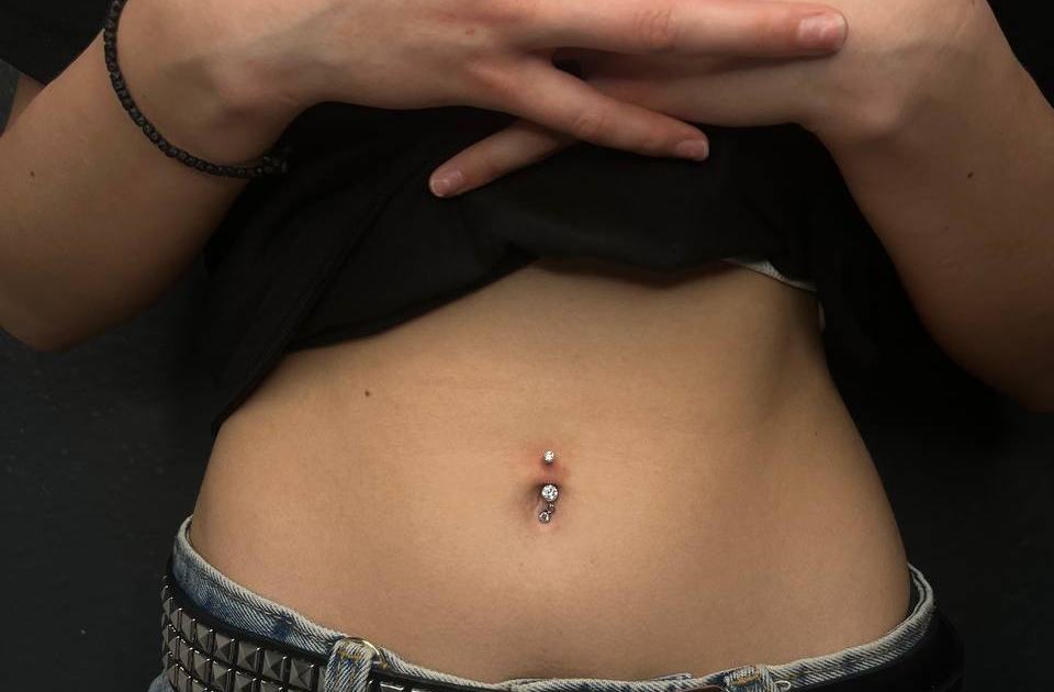 Пирсинг пупка