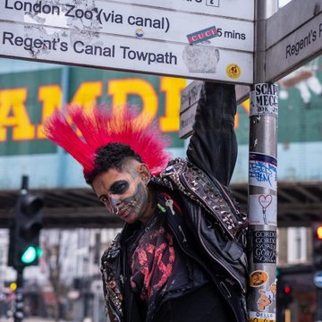 punk-fashion-history-e1703120320845