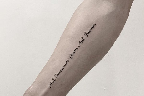 tatu-nadpisi-na-ruke03.jpg