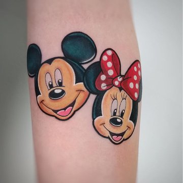 tatu-s-izobrazheniem-mikki-mausa-1.jpg