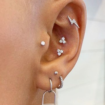 tragus-piercing-cute-jewelry.jpg
