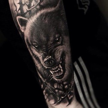 wolf-tattoo-3.jpg